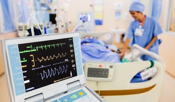 Le projet nécessite des soins intensifs dans les cliniques pratiquant des chirurgies esthétiques