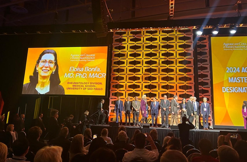 Eloísa Bonfá reçoit le titre de l'American College of Rheumatology