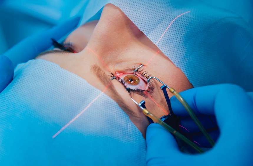 Des neurochirurgiens brésiliens travaillent sur des recherches visant à réaliser la première greffe d'œil entier au monde