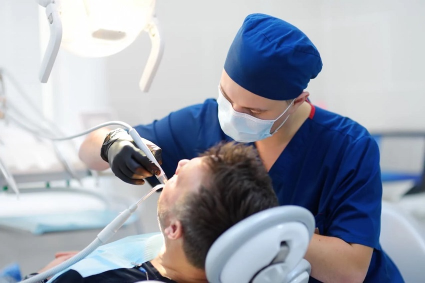 Seulement 23% des Brésiliens recourent à SUS pour les soins dentaires