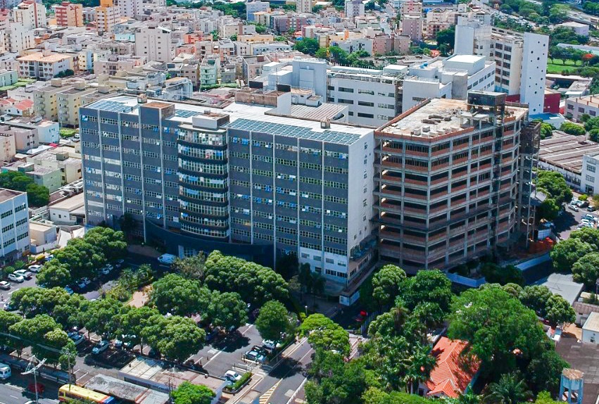 L'hôpital de base est le plus grand fournisseur de services de la table Sus Paulista