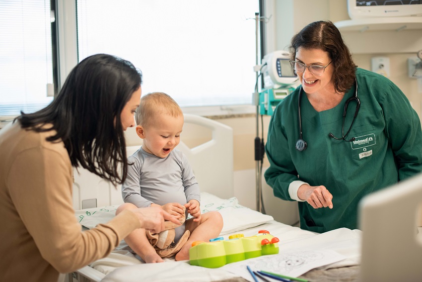 UNIMED SERRA GAUCHA inaugure un plancher exclusif pour les soins intensifs pédiatriques