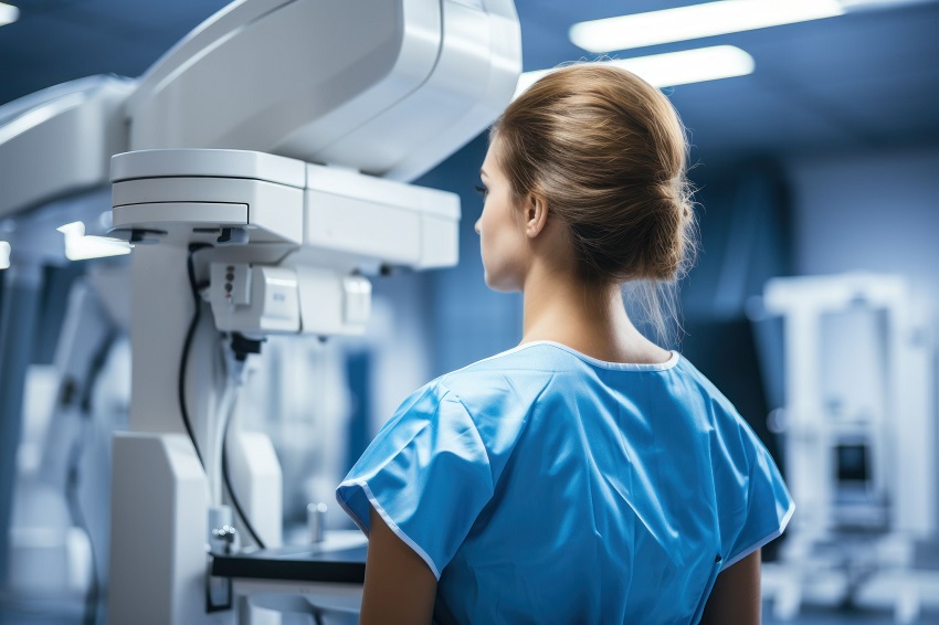 Plus de 680 000 femmes de moins de 50 ans reçoivent chaque année un diagnostic de cancer du sein dans le monde