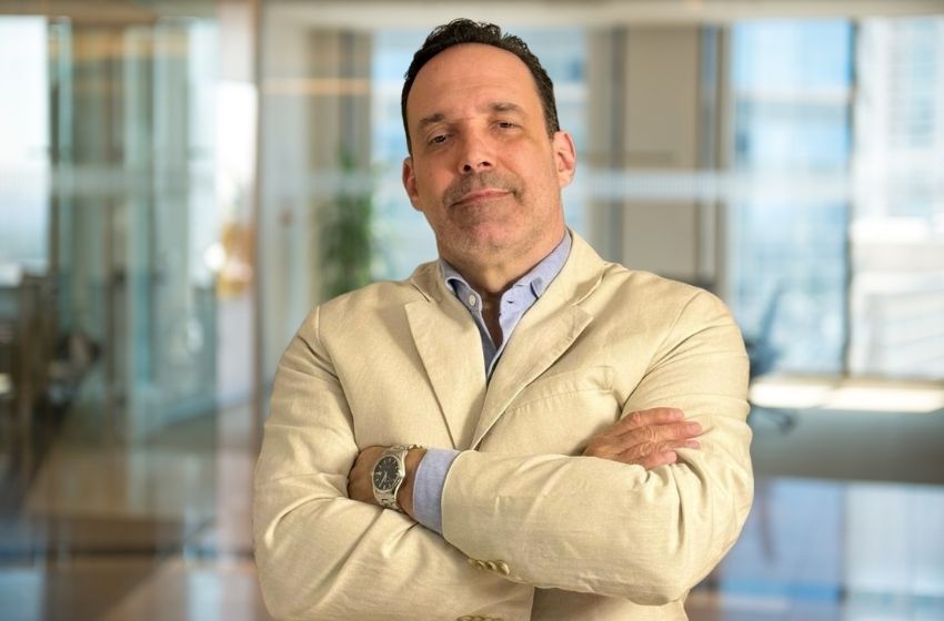 Cláudio Borges reprend les zones commerciales et marketing de Nova Saúde