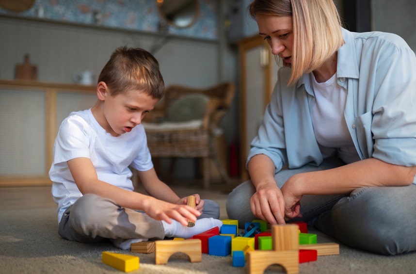 Care Plus investit 10 millions de reais dans des cliniques spécialisées dans les TSA