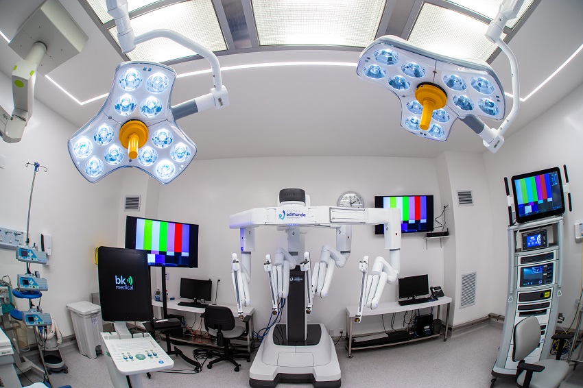 La chirurgie robotique chez les femmes connaît une croissance de 417 % au Brésil en cinq ans